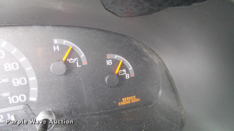 image for item DA6187 2003 Ford E350 Super Duty shuttle bus