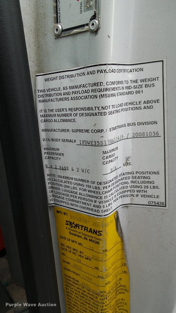 image for item DA6187 2003 Ford E350 Super Duty shuttle bus