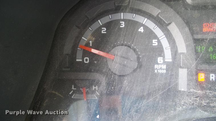 image for item DA6188 2009 Ford E350 Super Duty shuttle bus