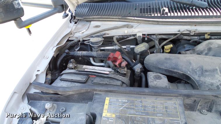 image for item DA6188 2009 Ford E350 Super Duty shuttle bus