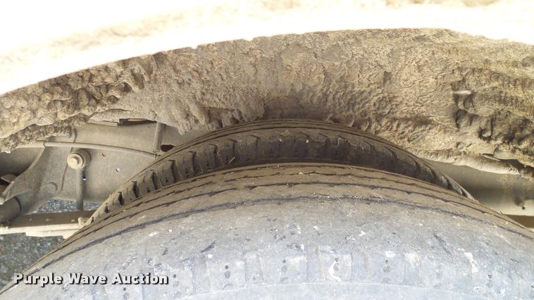 image for item DA6188 2009 Ford E350 Super Duty shuttle bus