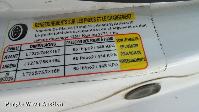 image for item DA6188 2009 Ford E350 Super Duty shuttle bus