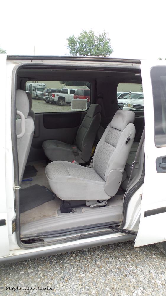 image for item DA6189 2005 Chevrolet Uplander van