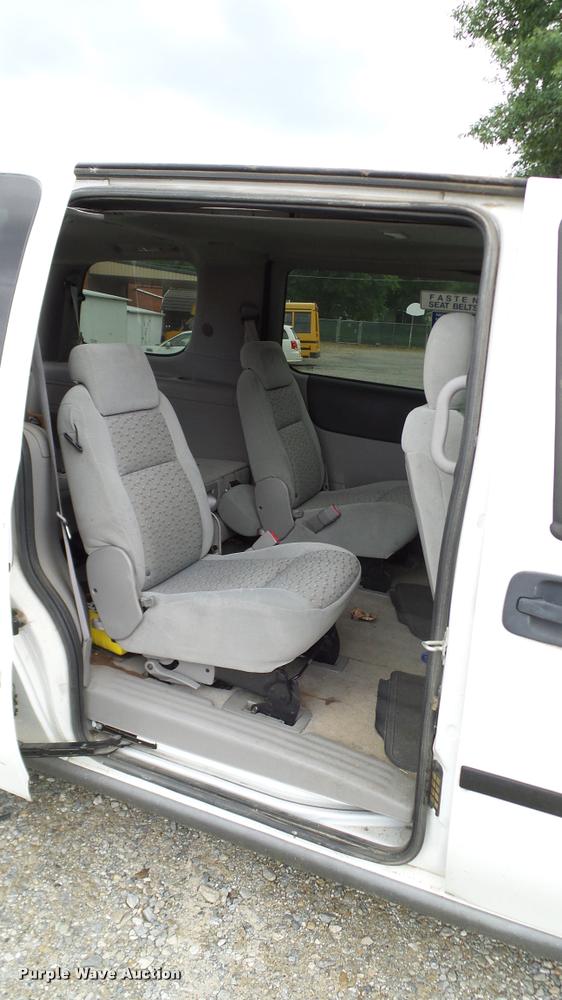 image for item DA6189 2005 Chevrolet Uplander van