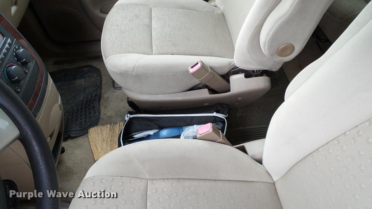 image for item DA6191 2006 Chevrolet Uplander van