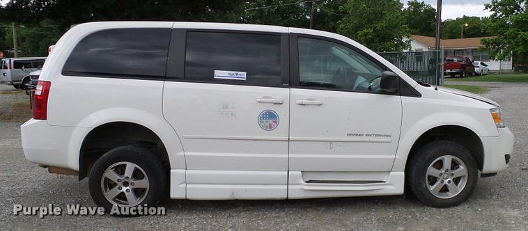 image for item DA6192 2010 Dodge Grand Caravan van