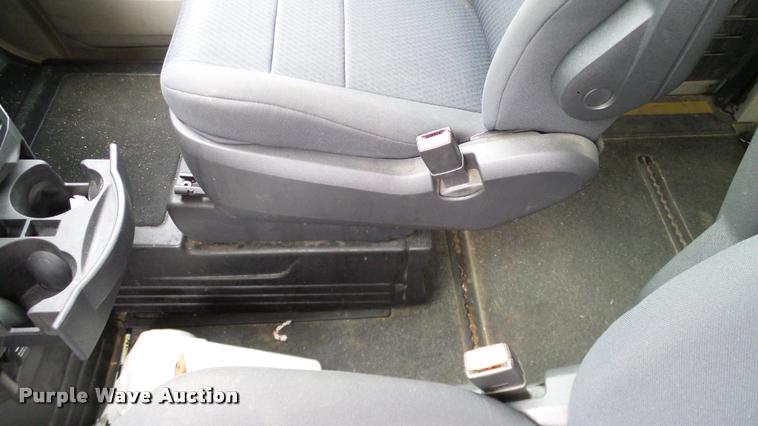 image for item DA6192 2010 Dodge Grand Caravan van