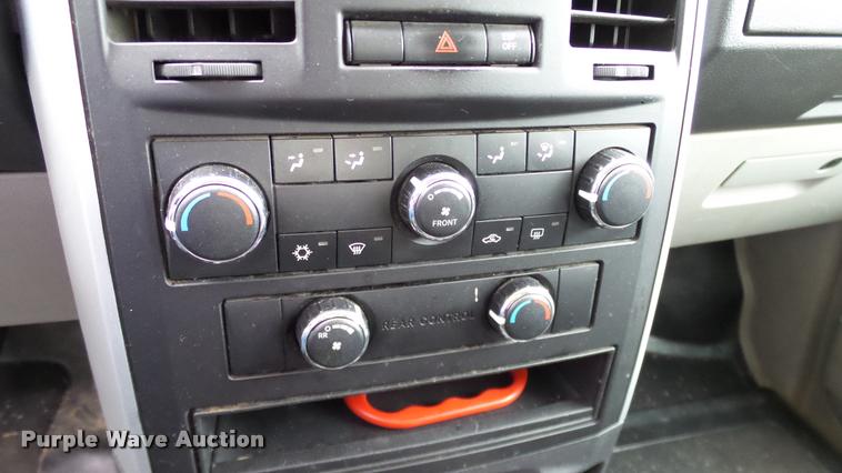 image for item DA6192 2010 Dodge Grand Caravan van