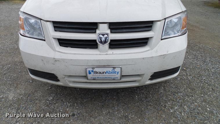image for item DA6192 2010 Dodge Grand Caravan van