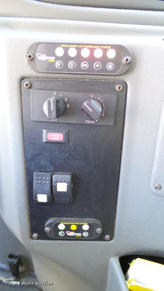 image for item DA6195 2007 Ford Econoline E450 shuttle bus