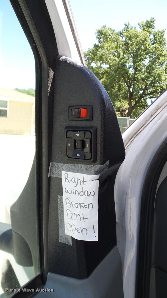 image for item DA6195 2007 Ford Econoline E450 shuttle bus