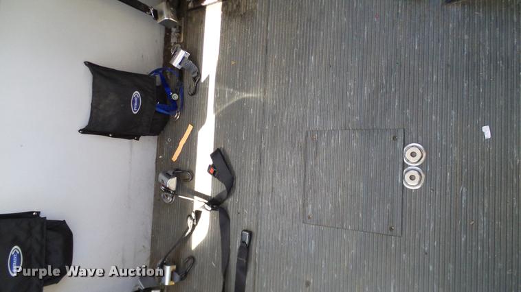 image for item DA6195 2007 Ford Econoline E450 shuttle bus