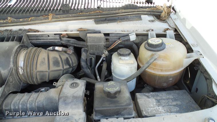 image for item DA6195 2007 Ford Econoline E450 shuttle bus