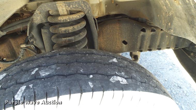 image for item DA6195 2007 Ford Econoline E450 shuttle bus