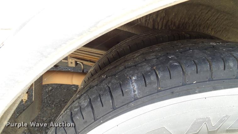 image for item DA6195 2007 Ford Econoline E450 shuttle bus