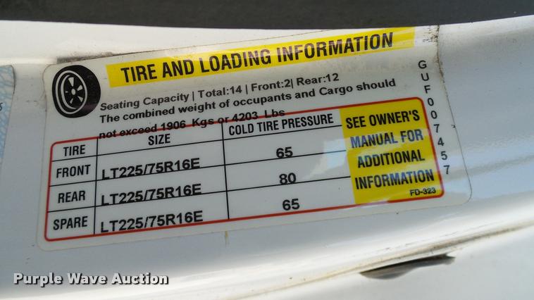 image for item DA6195 2007 Ford Econoline E450 shuttle bus