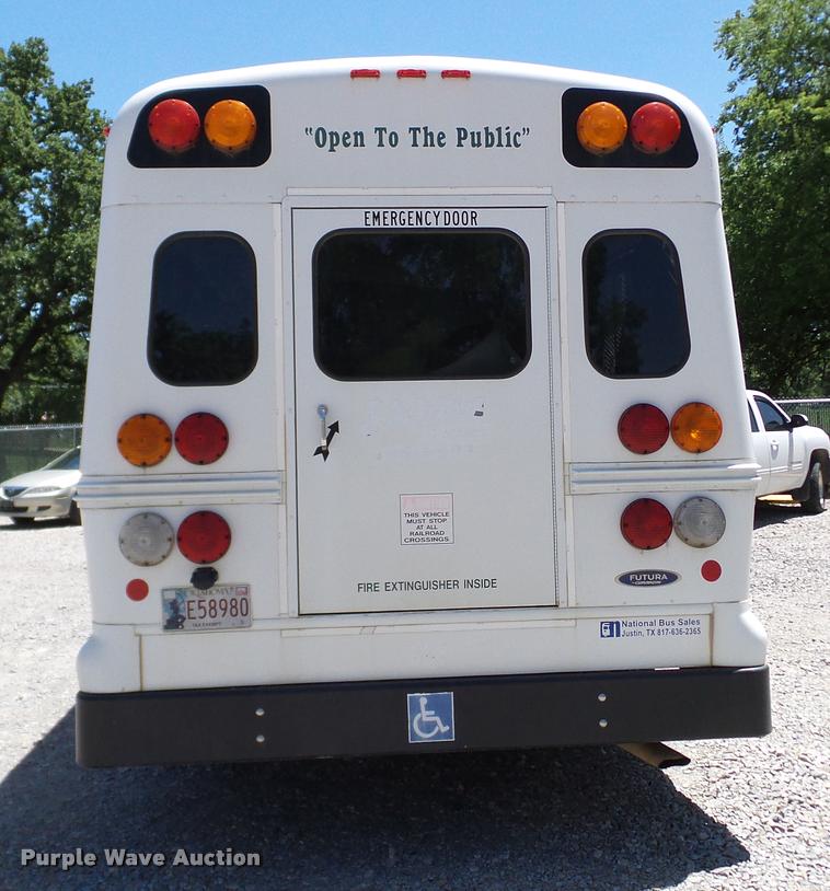 image for item DA6196 2005 Ford E450 school bus