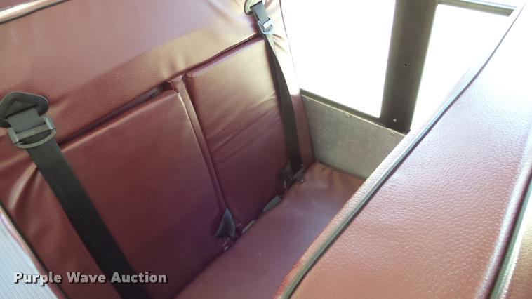 image for item DA6196 2005 Ford E450 school bus