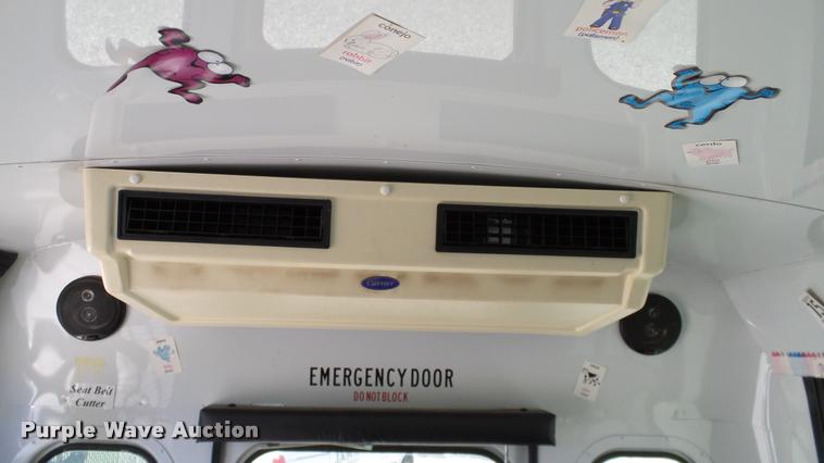 image for item DA6196 2005 Ford E450 school bus