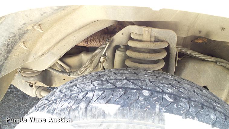 image for item DA6196 2005 Ford E450 school bus