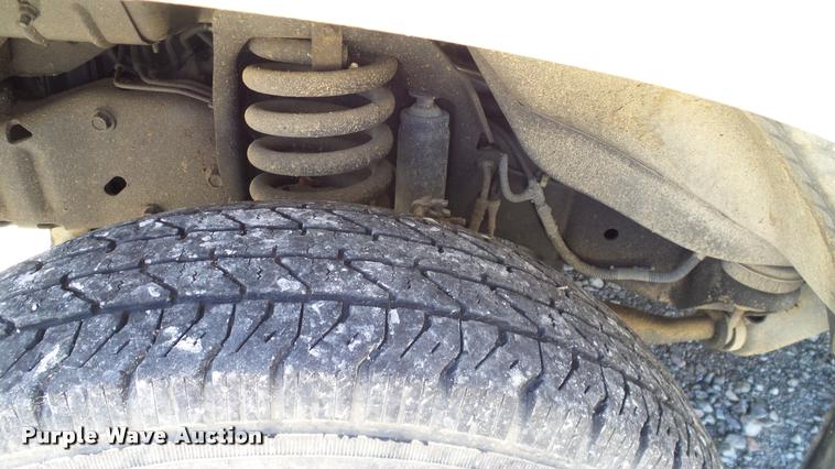 image for item DA6196 2005 Ford E450 school bus