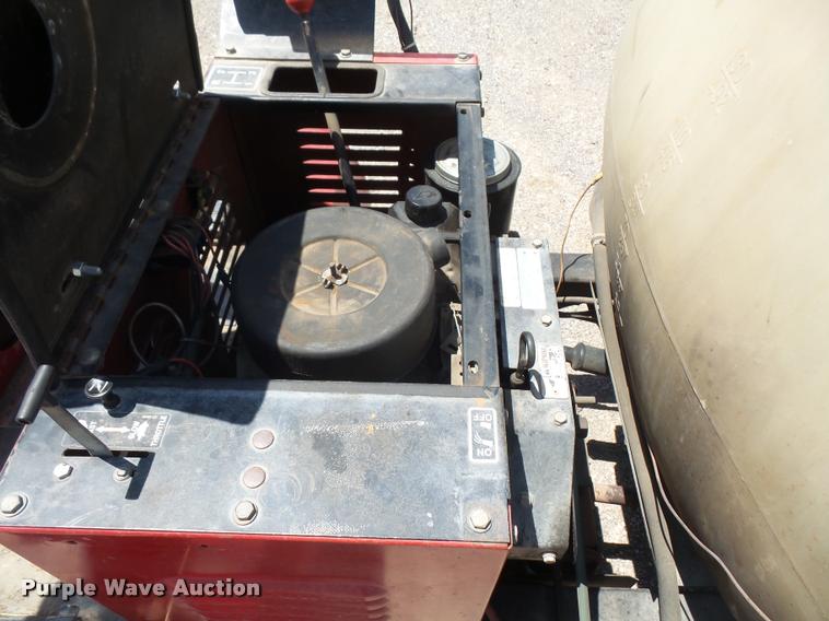 image for item DA6306 Toro Multi Pro 1100 self-propelled applicator