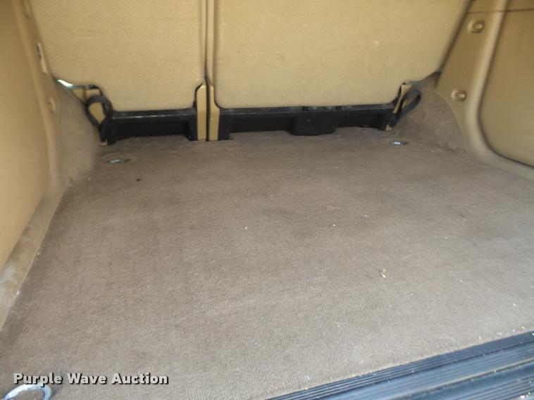 image for item DA6308 2000 Land Rover Discovery Series II SUV