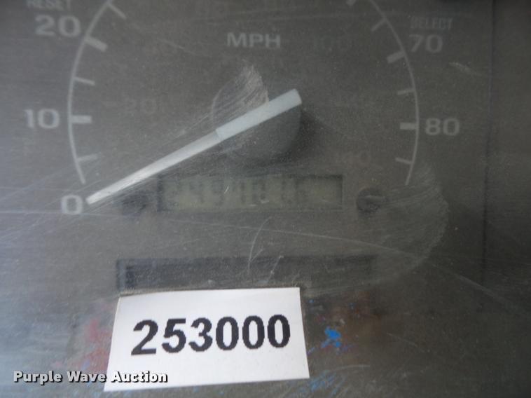 image for item DA6312 1997 Ford F350 Crew Cab flatbed pickup truck