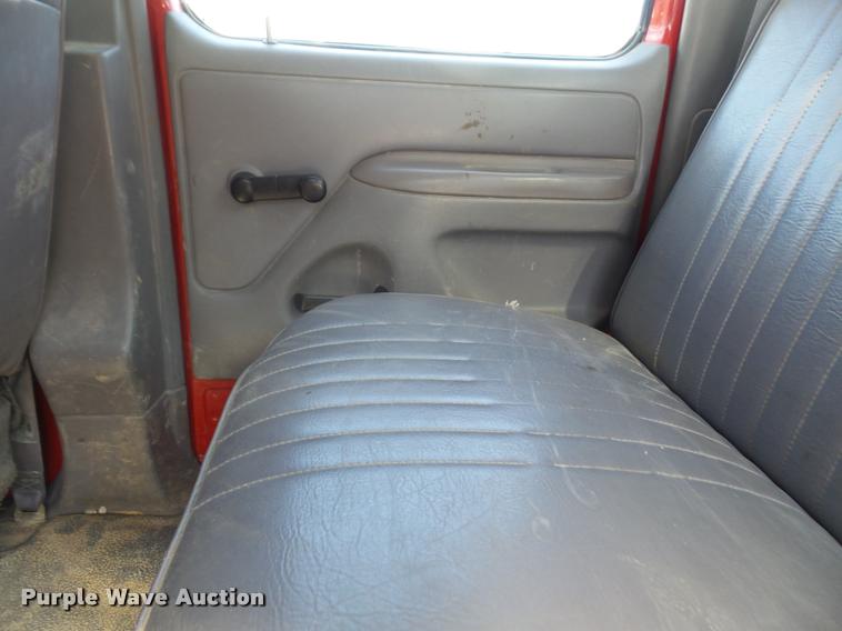 image for item DA6312 1997 Ford F350 Crew Cab flatbed pickup truck