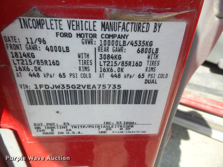 image for item DA6312 1997 Ford F350 Crew Cab flatbed pickup truck