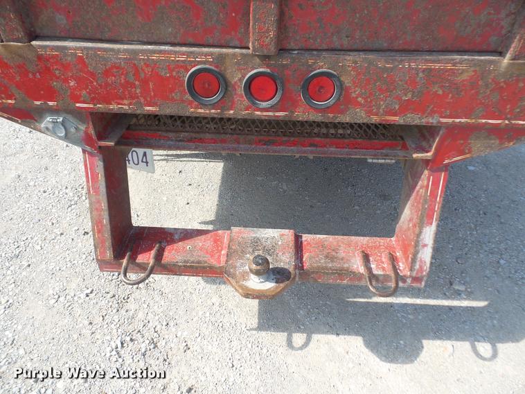 image for item DA6313 1999 Ford F350 Super Duty Crew Cab flatbed pickup truck