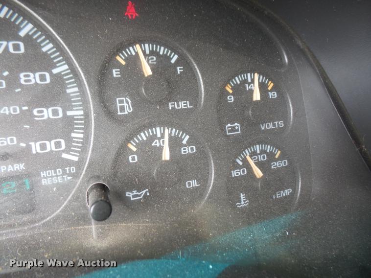 image for item DA6329 2001 Chevrolet Suburban K1500 SUV