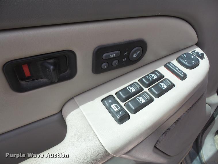 image for item DA6329 2001 Chevrolet Suburban K1500 SUV