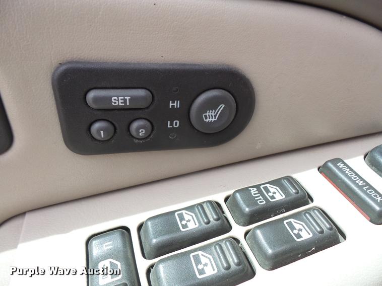 image for item DA6329 2001 Chevrolet Suburban K1500 SUV