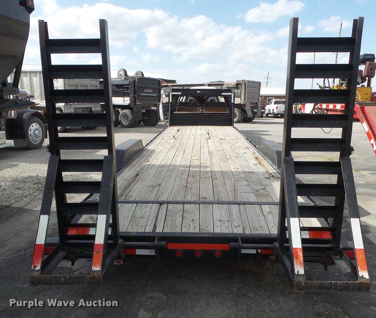 image for item DA6335 2007 Load Max equipment trailer