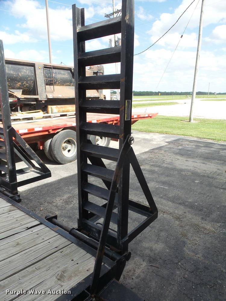 image for item DA6335 2007 Load Max equipment trailer