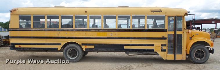 image for item DA6366 1993 International 3800 school bus