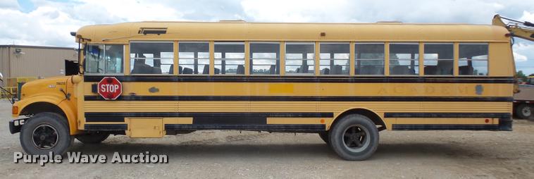 image for item DA6366 1993 International 3800 school bus