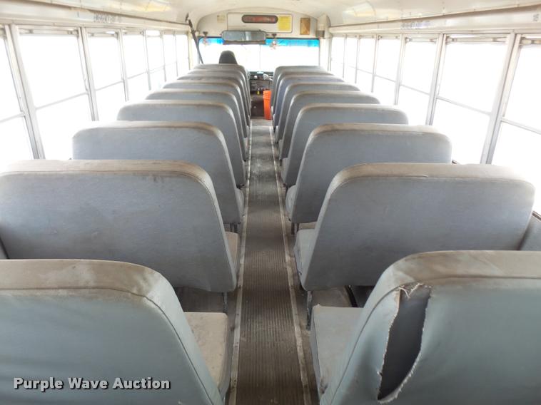 image for item DA6366 1993 International 3800 school bus