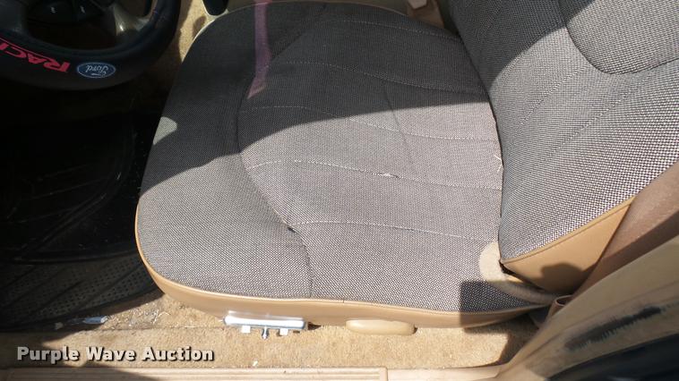 image for item DA7885 1996 Ford Crown Victoria