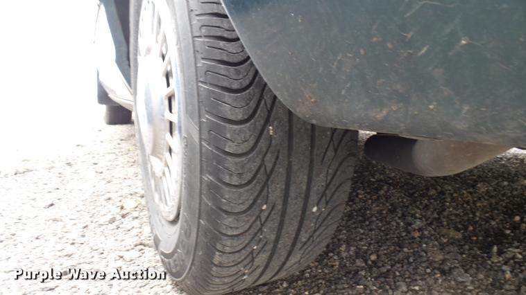 image for item DA7885 1996 Ford Crown Victoria