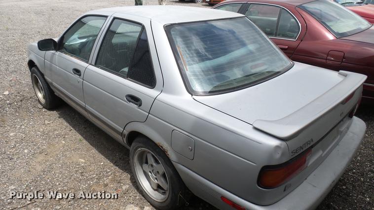 image for item DA7886 1991 Nissan Sentra