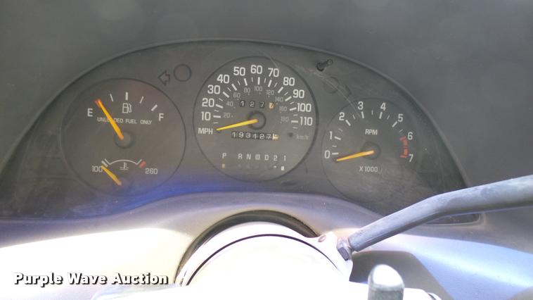 image for item DA7887 2000 Chevrolet Lumina