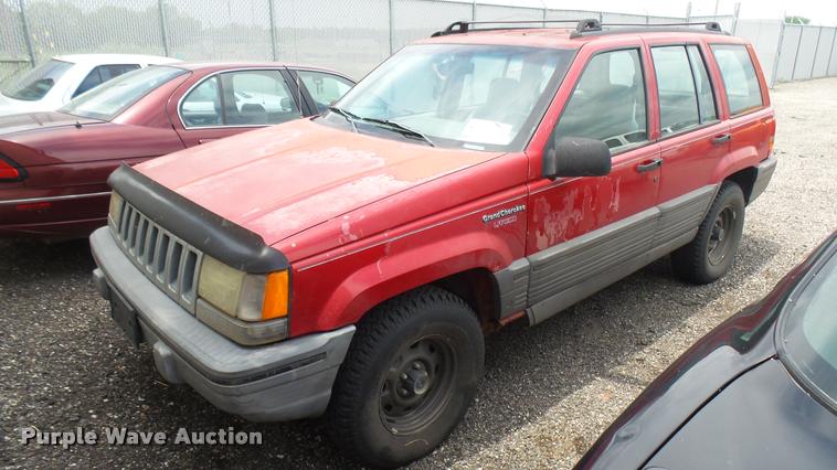image for item DA7888 1993 Jeep Grand Cherokee SUV