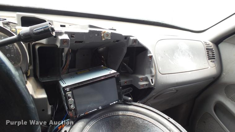 image for item DA7889 1997 Ford F150 SuperCab pickup truck