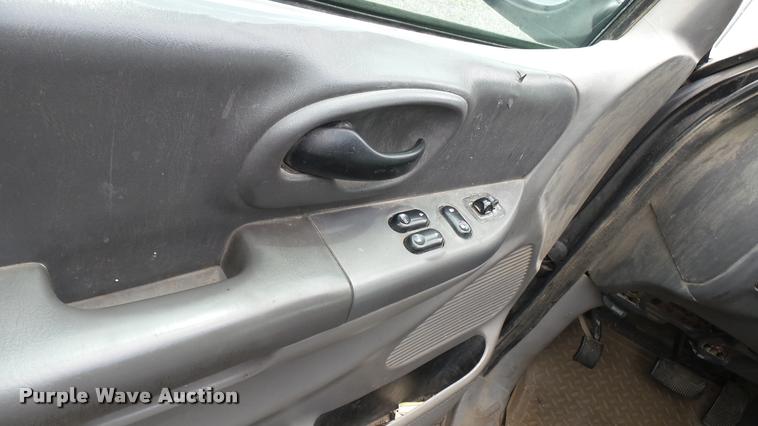 image for item DA7890 2003 Ford F150 SuperCab pickup truck