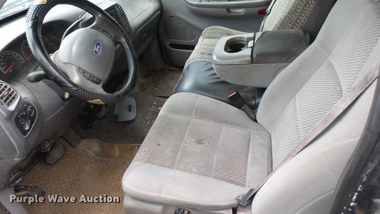 image for item DA7890 2003 Ford F150 SuperCab pickup truck