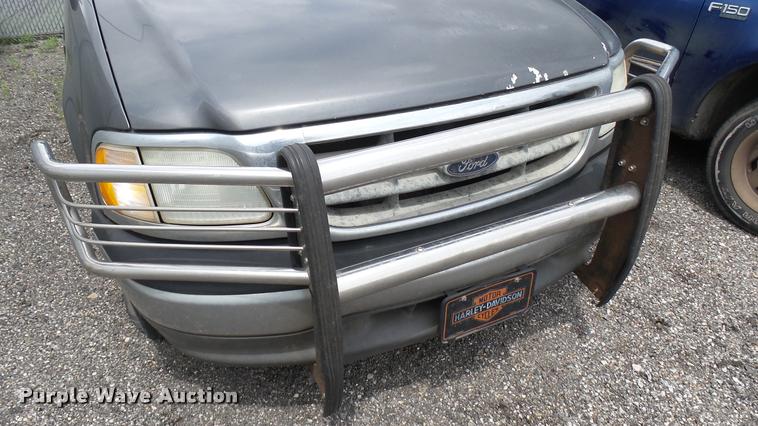 image for item DA7890 2003 Ford F150 SuperCab pickup truck