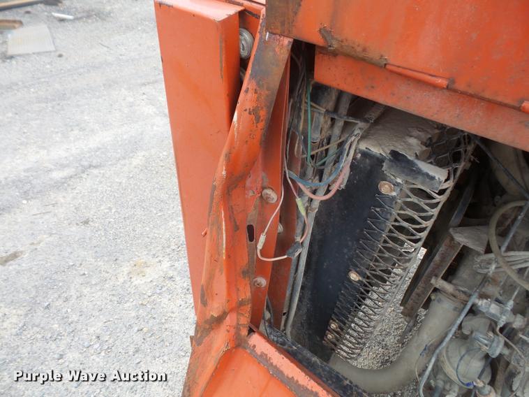 image for item DA8148 Smith 100 air compressor