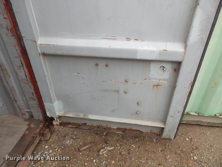 image for item DA8226 1992 storage container